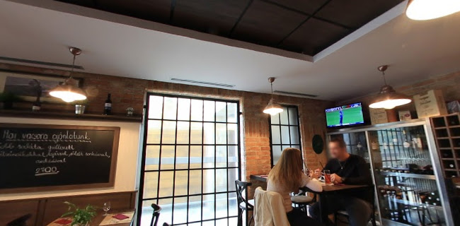 Renomé Café & Bistro