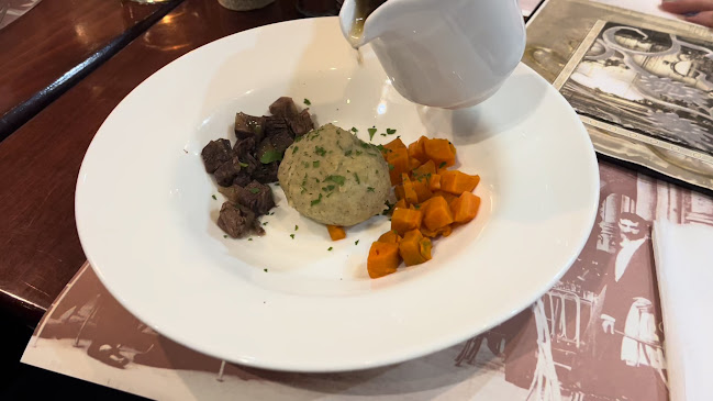 Opinii despre Komédiás Kávéház în Budapest - Vendéglátás