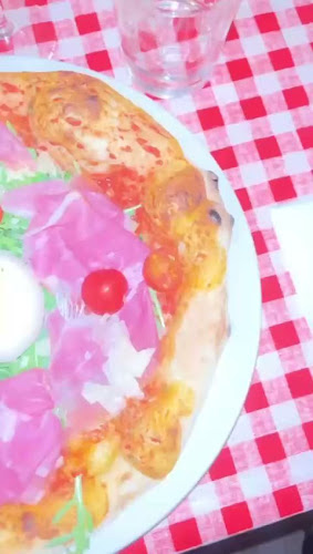 Opinii despre Il Mulino Italian Bistro pizzeria în Budapest - Vendéglátás