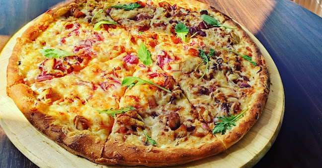 Comentarii opinii despre The Corner Étterem&Pizzéria ( A Sarok )