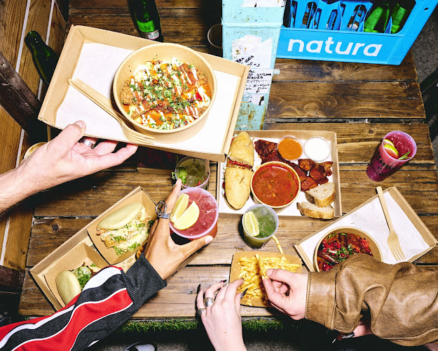 Comentarii opinii despre Street Food Karaván Budapest