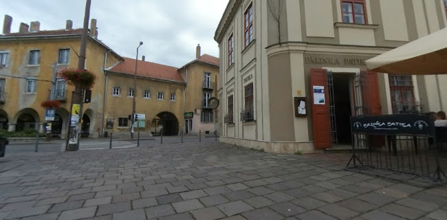 Esztergom, Széchenyi tér 25, 2500