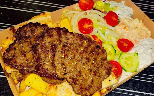 Opinii despre Sooltan Kebab în Oroszlány - Vendéglátás