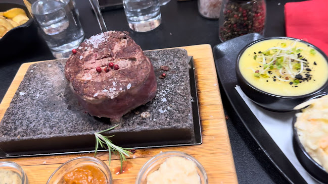 Opinii despre Marha Jó Steak Bar în Győr - Vendéglátás