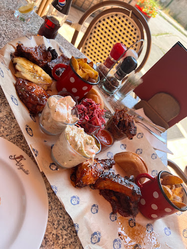 Opinii despre A Vigadó Étterem în Dunaújváros - Vendéglátás