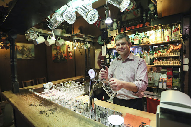 Két pisztoly söröző - Eger