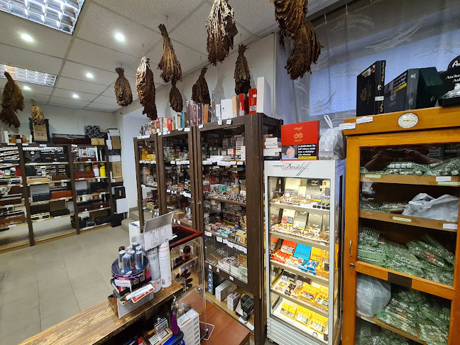 Golden Drinks Kft. Italszaküzlet és Nemzeti Dohánybolt - Budapest