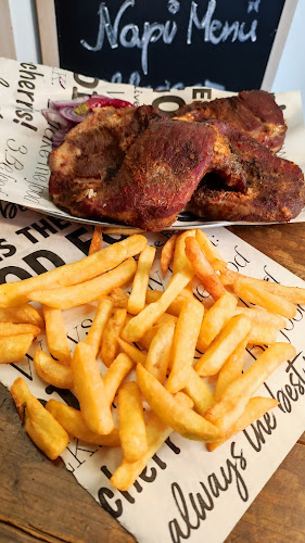 Nemes Pecsenye - Vendéglátás