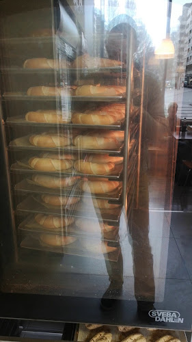 Comentarii opinii despre Lipóti Pékség Corvin