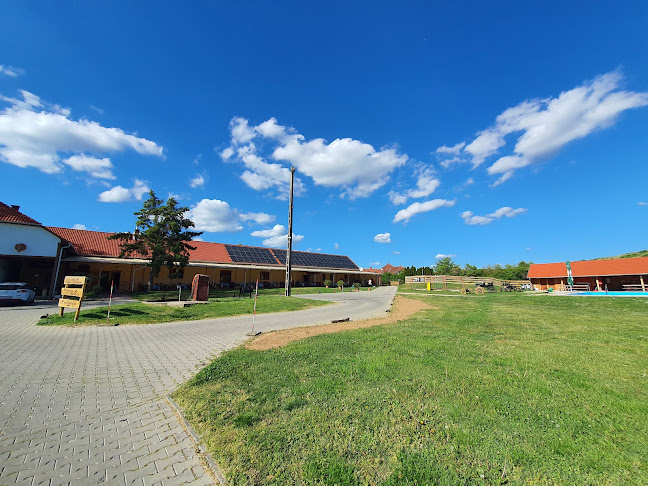 Toldi Rendezvényház Étterem és Vándor Panzió - Üszögpuszta