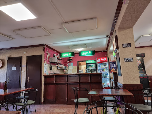 Opinii despre Vörös Kakas Söröző în Tatabánya - Vendéglátás