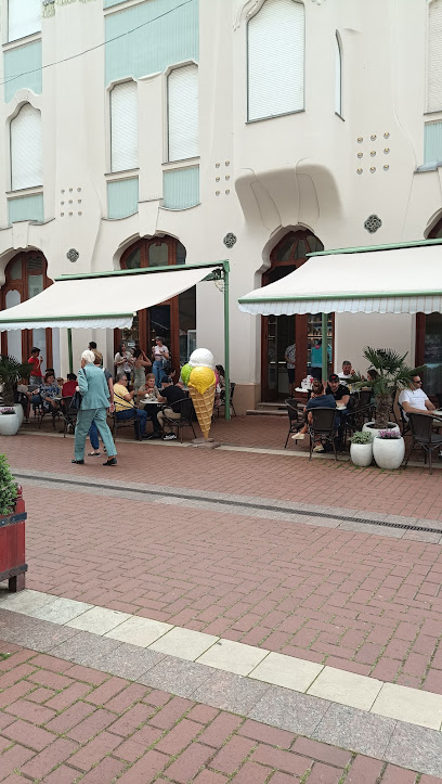 Reök Kézműves Cukrászda és Kávéház