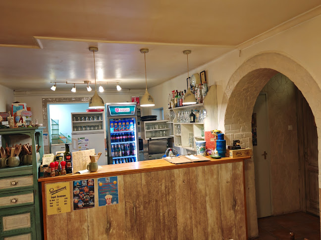 Opinii despre Diófa Vendéglő és Pizzéria / Rábapatona / Bilibáncs Alapítvány în Rábapatona - Vendéglátás