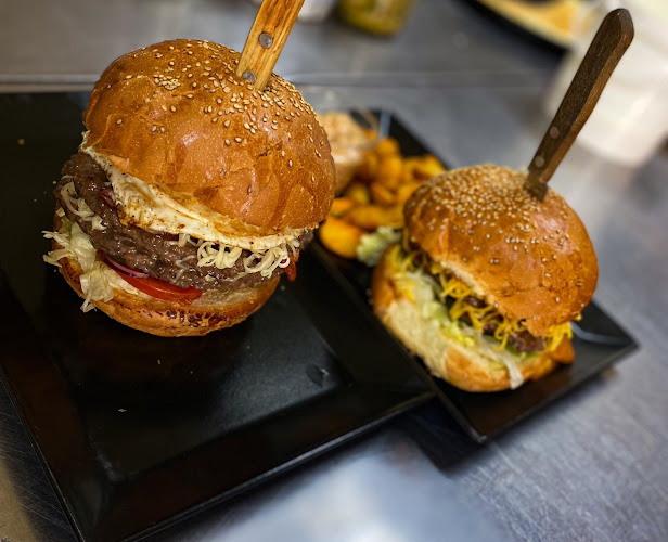 Comentarii opinii despre MEEX Bistro (Pizza, Hamburger)