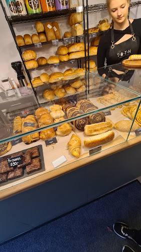 Gödöllő, Szabadság tér 8, 2100