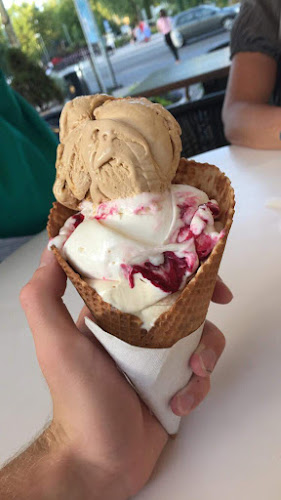 Comentarii opinii despre Boro fagyizó