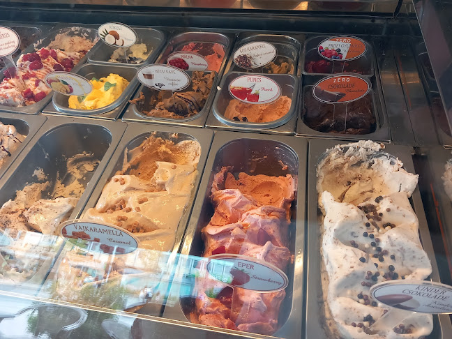 Központi Kávéház Szamos Cukrászda - Esztergom