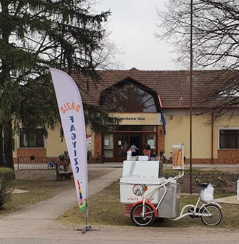 Oázis Fagyizó - Lakitelek