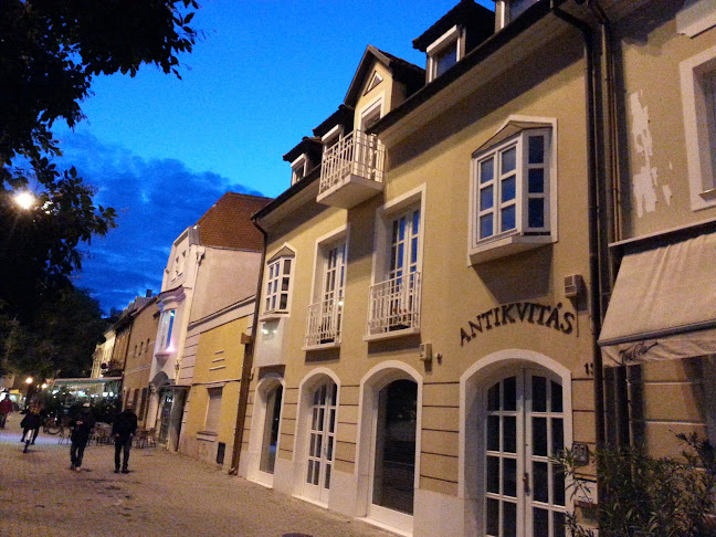 Győr, Czuczor Gergely u. 12, 9022