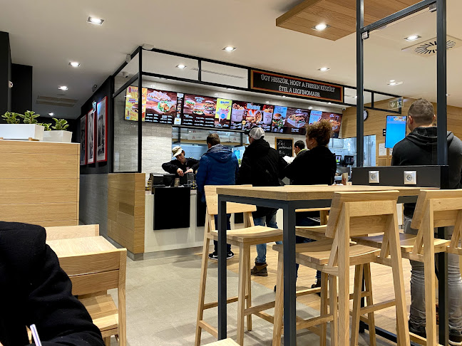 Comentarii opinii despre KFC Szolnok Auchan DT