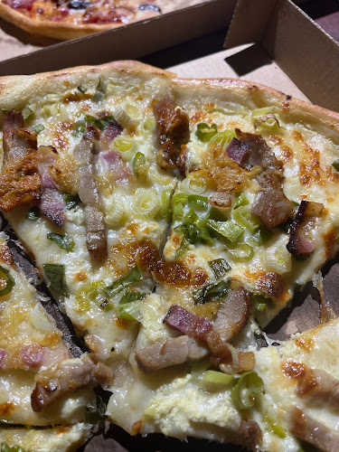 Opinii despre Akinho Pizzéria în Szederkény - Vendéglátás