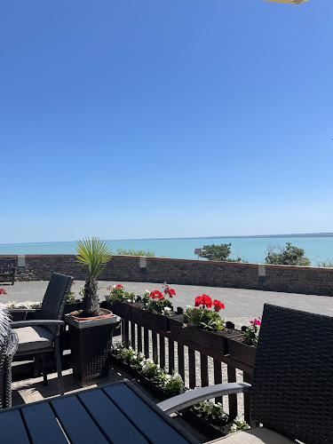 Comentarii opinii despre Erzsike Fagyizó