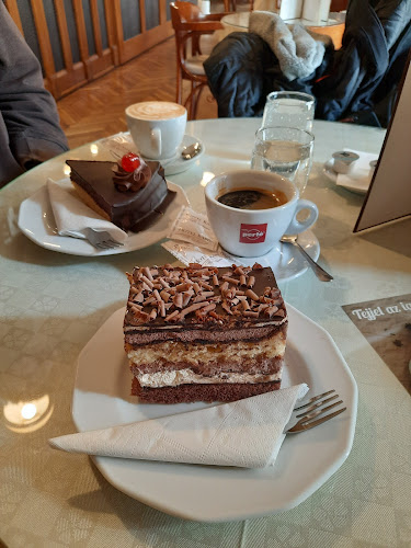 Kapos Kávéház - Vendéglátás