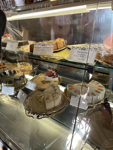 Korona Kávéház - Vendéglátás