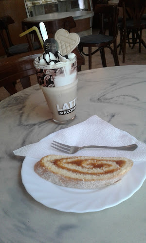 Szekszárd, Mikes u. 8, 7100