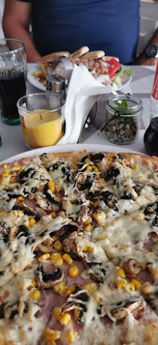 Opinii despre Pizza & Gyros Étterem és Rendezvényterem în Tata - Vendéglátás