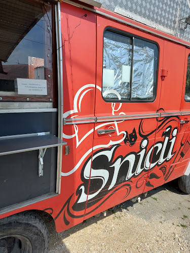 Opinii despre Snicli Büfé Hamburgeres în Rábapatona - Vendéglátás