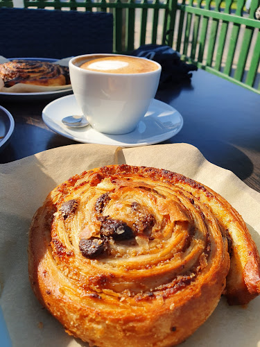 Szia Miksa! - Vendéglátás