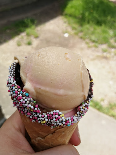 Opinii despre Harmos Fagyizó în Eger - Vendéglátás