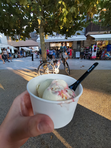 Comentarii opinii despre Füredi korzó fagyizó