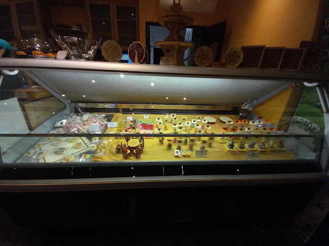 Opinii despre Don Bosco Cukrászda -Római tér- în Budapest - Vendéglátás