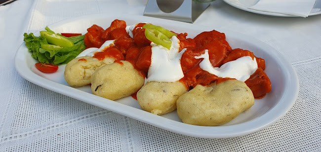 Hullámtér Vendéglő - Vendéglátás