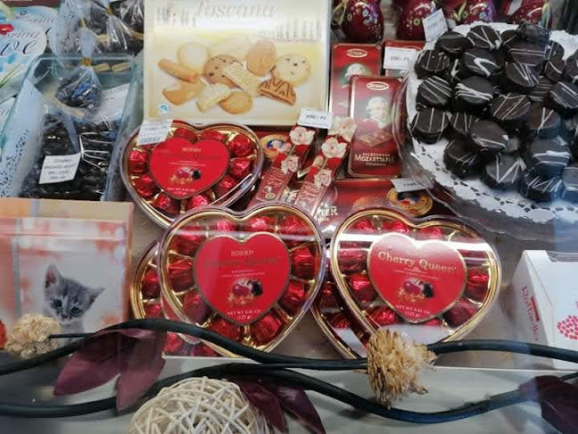 Opinii despre Gombóc Fagyizó în Mór - Vendéglátás