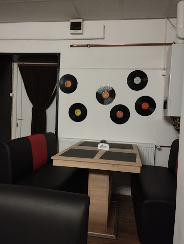 Comentarii opinii despre Retro Presszó