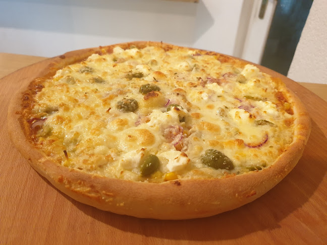 Opinii despre XL Pizzéria în Csorna - Vendéglátás