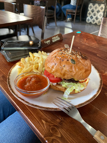 SEMMI EXTRA és egy kis KERT - Vendéglátás