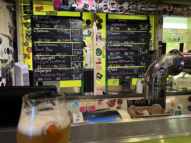 HOPAHOLIC Craft Beer Bar & Food Budapest