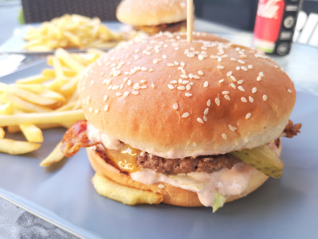 Comentarii opinii despre GRILL BÁR, Kápolnásnyék