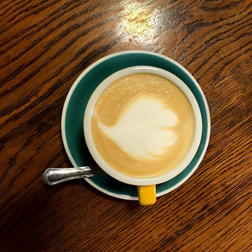 Opinii despre Adna Café în Budapest - Vendéglátás