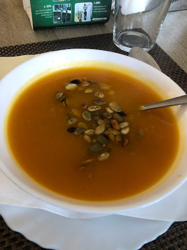 Rábaparti étterem és pizzéria - Vág