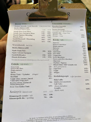 Opinii despre Captain's Bar Balatonfüred în Balatonfüred - Vendéglátás