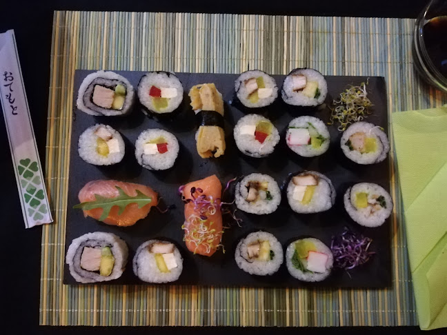 The Saloon Tata - Vendéglátás