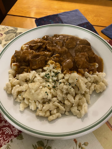 Opinii despre Cézár Pince Vendéglő în Győr - Vendéglátás