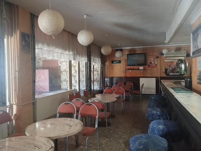 Opinii despre Márka Presszó în Füzesabony - Vendéglátás