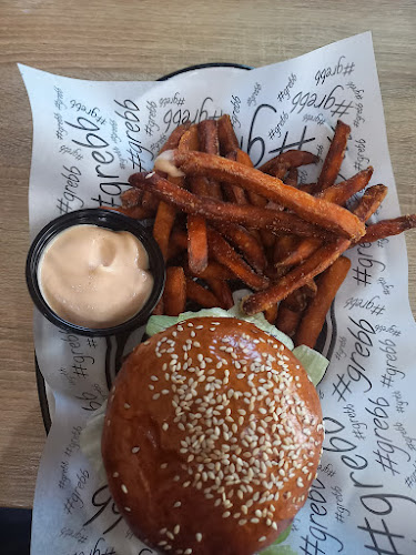 Opinii despre Grebb Burger în Békés - Vendéglátás