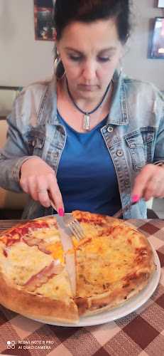 Comentarii opinii despre Adyvárosi Tópart Pizzéria